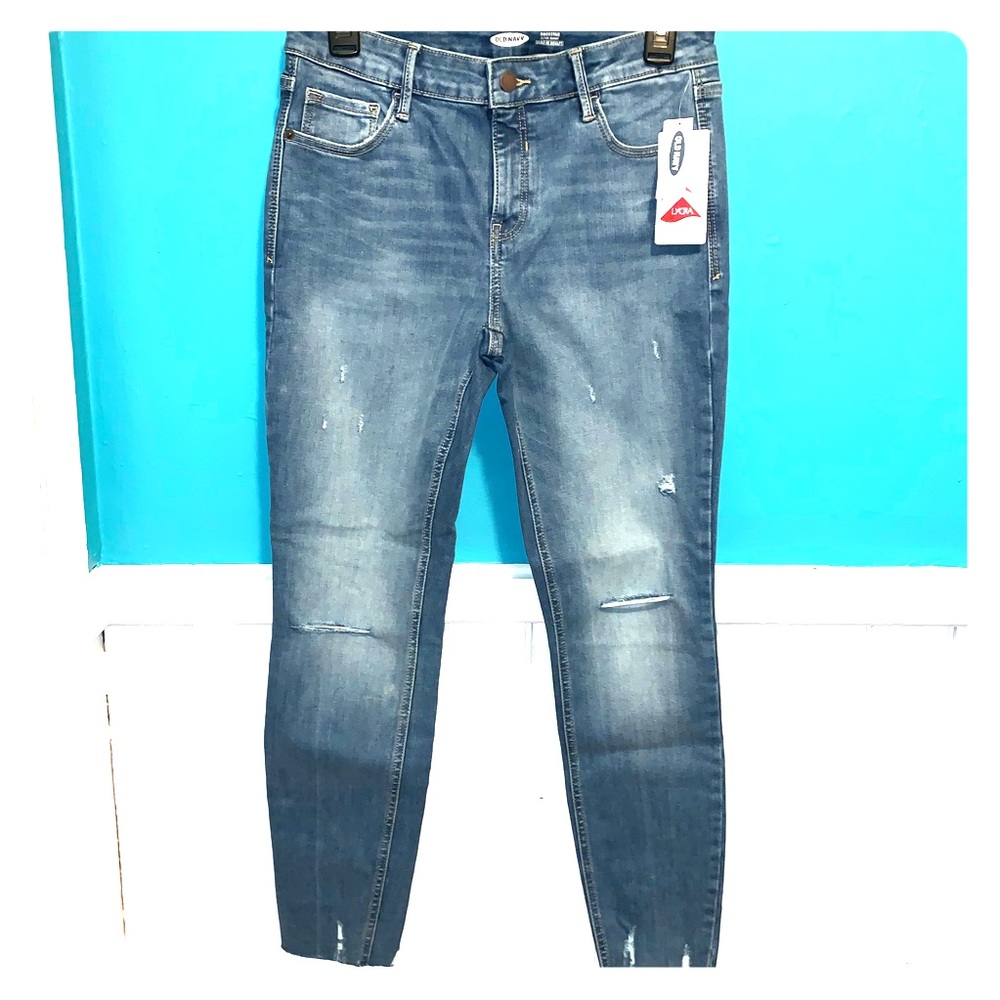 Old Navy Mid-Rise Built-In Sculpt Skinny Jeans
